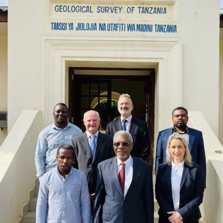 01.03.23 – Our CEO Lorna Blaisse with Chairman of Mining Comission, Professor Idris Kikula (middle front row) in Dodoma, Tanzania