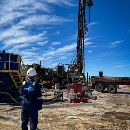 27.02.25 – HE1 CEO Lorna Blaisse is onsite with @HeliumBlue CEO Trent Spry, at the Jackson-31 development well at the Galactica-Pegasus project in USA. Upon successful testing, it is anticipated that the well will be completed and ready to be tied in to helium production facilities.